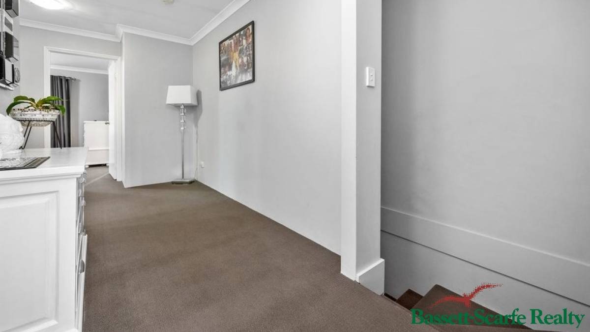 24D Eacott Street, Mandurah, WA 6210 AUS