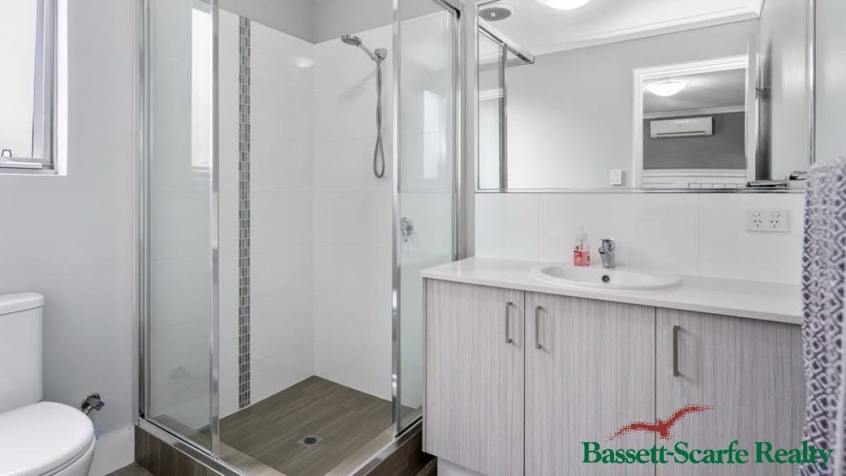 24D Eacott Street, Mandurah, WA 6210 AUS