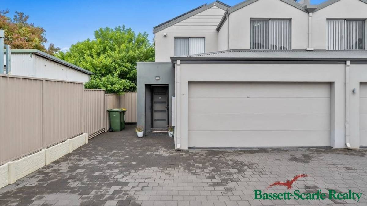 24D Eacott Street, Mandurah, WA 6210 AUS