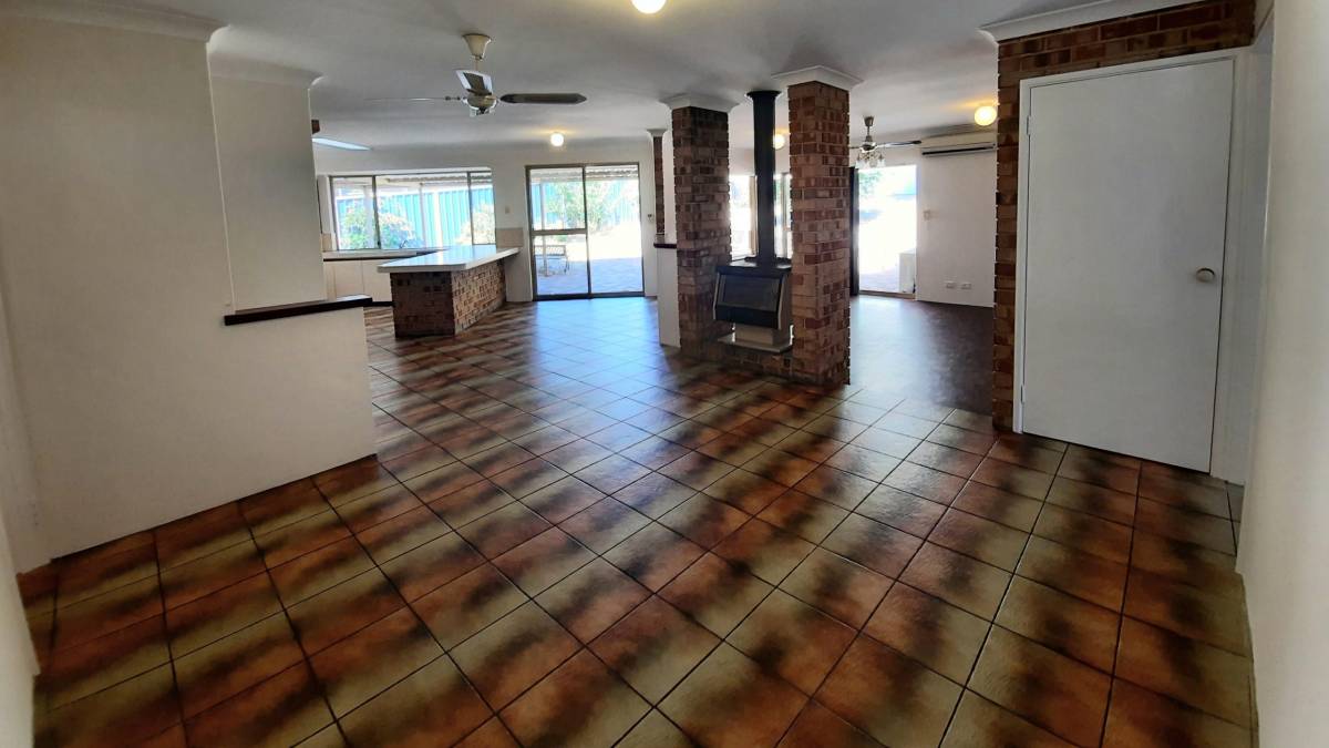 17 Hillway Street, Dawesville, WA 6211 AUS