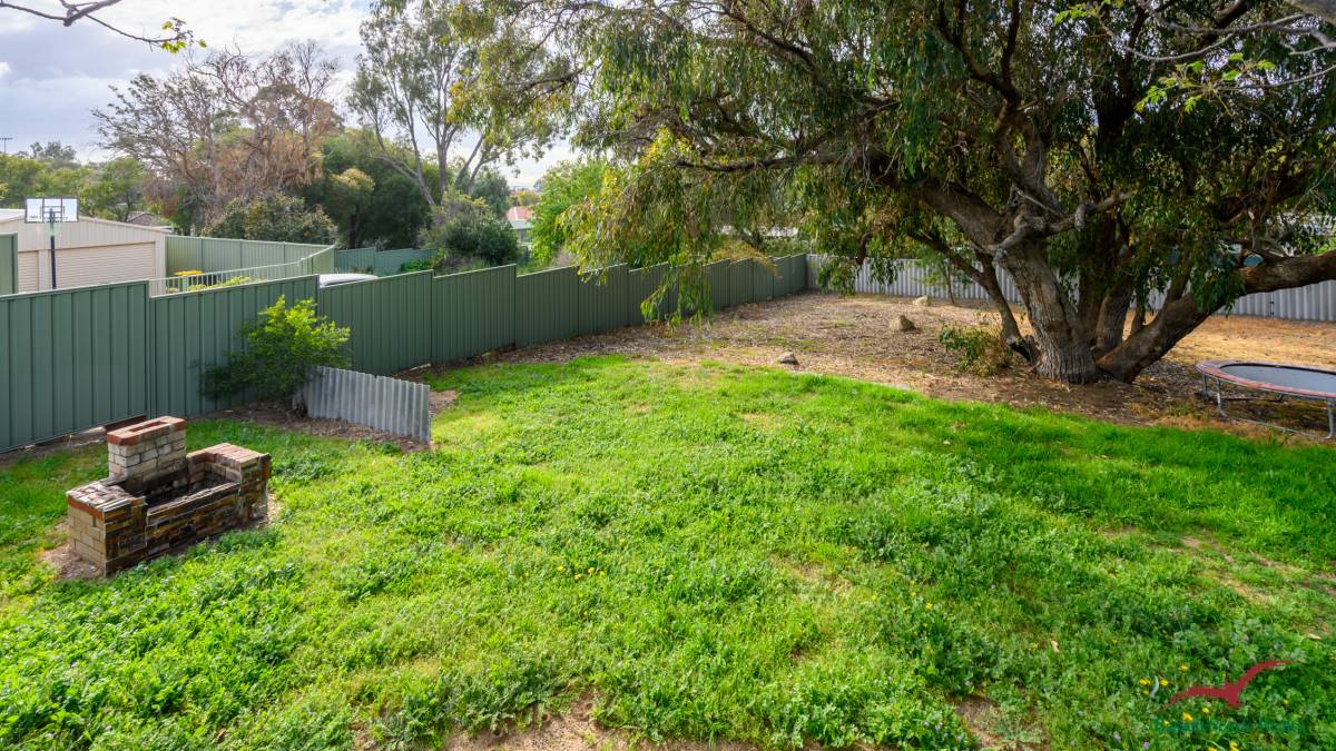 11 Lynda Street, FALCON, WA 6210 AUS