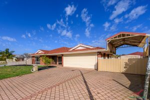 15 Grayswood Retreat, Erskine, WA 6210 AUS