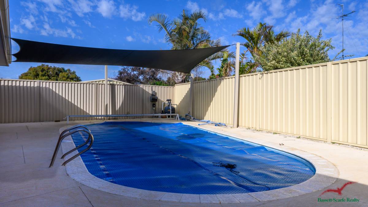 15 Grayswood Retreat, Erskine, WA 6210 AUS