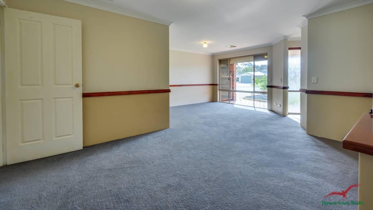 15 Grayswood Retreat, Erskine, WA 6210 AUS