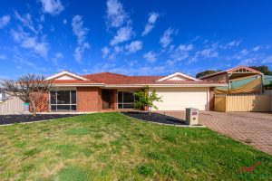15 Grayswood Retreat, Erskine, WA 6210 AUS