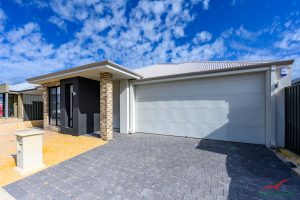 35 Sarasota Loop, Madora Bay, WA 6210 AUS
