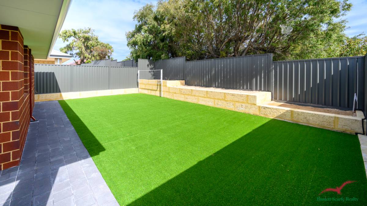 35 Sarasota Loop, Madora Bay, WA 6210 AUS