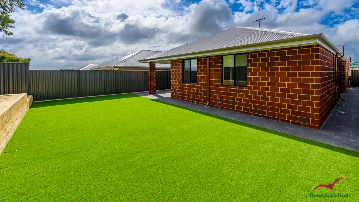 35 Sarasota Loop, Madora Bay, WA 6210 AUS