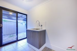 17 Kallang Road, Coodanup, WA 6210 AUS