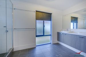 17 Kallang Road, Coodanup, WA 6210 AUS