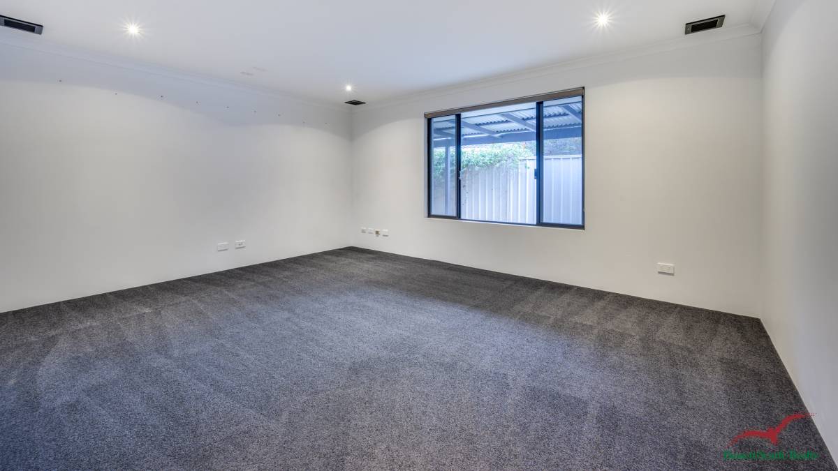 17 Kallang Road, Coodanup, WA 6210 AUS