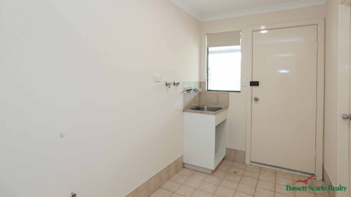 77 Ayrton Street, DAWESVILLE, WA 6211 AUS