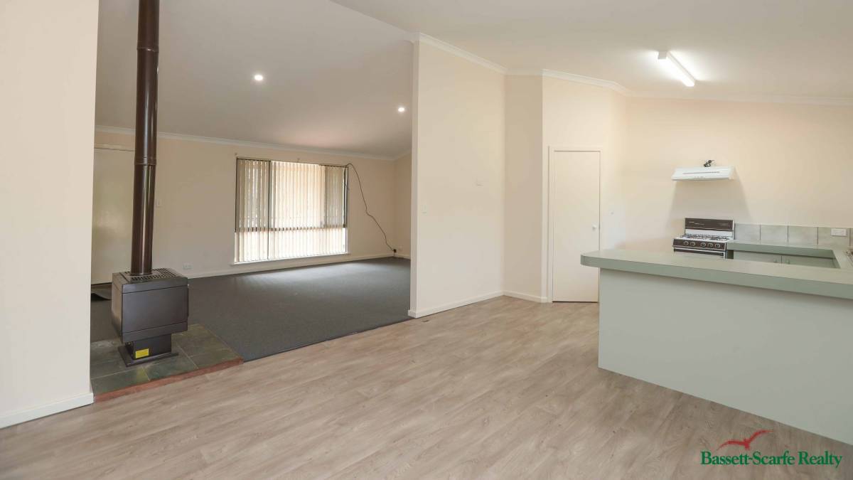77 Ayrton Street, DAWESVILLE, WA 6211 AUS