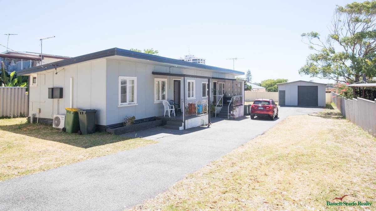 2/30 Janis Street, Halls Head, WA 6210 AUS