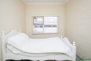 2/30 Janis Street, Halls Head, WA 6210 AUS