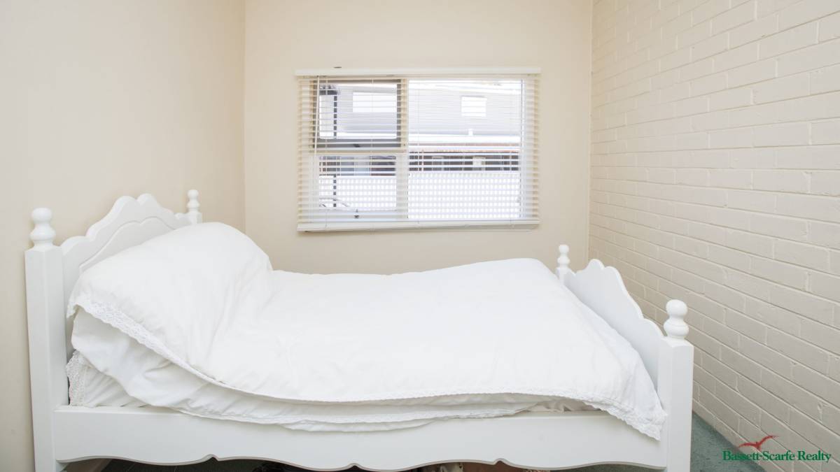 2/30 Janis Street, Halls Head, WA 6210 AUS
