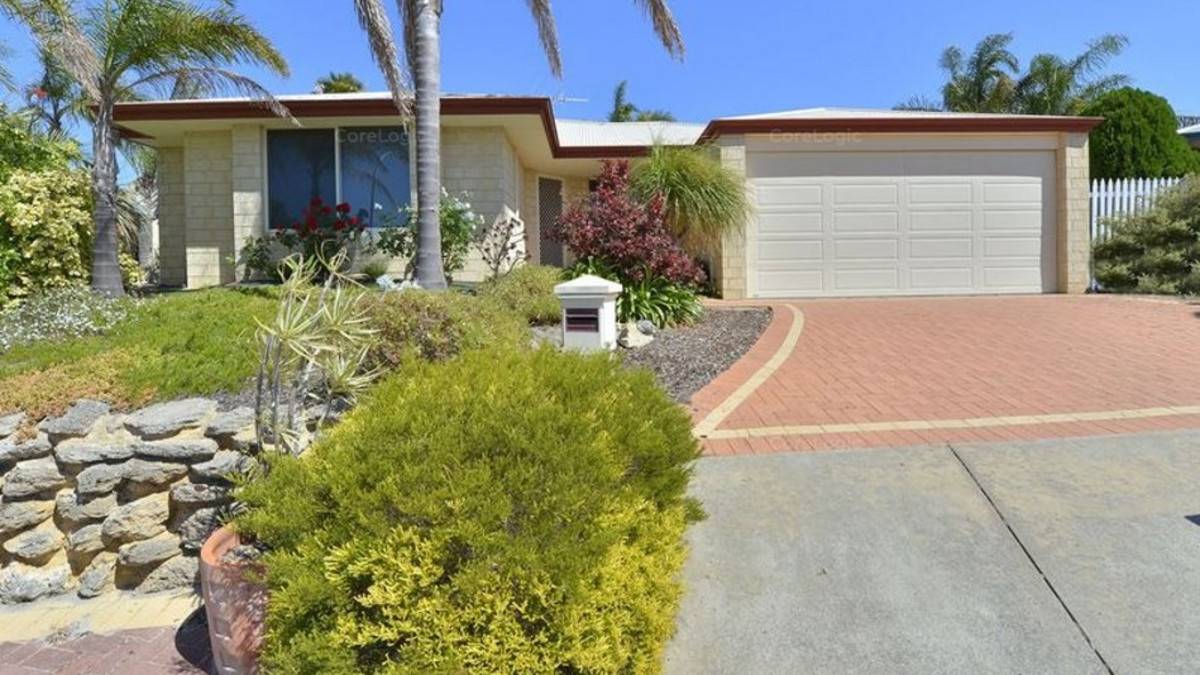 4 Selloa Court, Halls Head, WA 6210 AUS