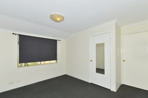 4 Selloa Court, Halls Head, WA 6210 AUS