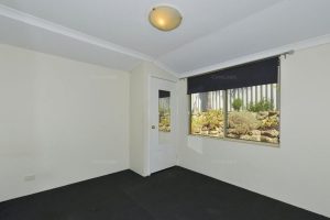 4 Selloa Court, Halls Head, WA 6210 AUS