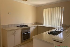 10B Valley Road, Halls Head, WA 6210 AUS