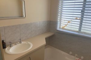 10B Valley Road, Halls Head, WA 6210 AUS