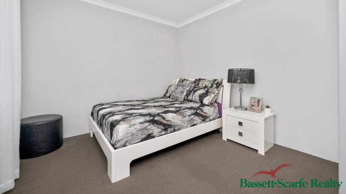 24D Eacott Street, Mandurah, WA 6210 AUS