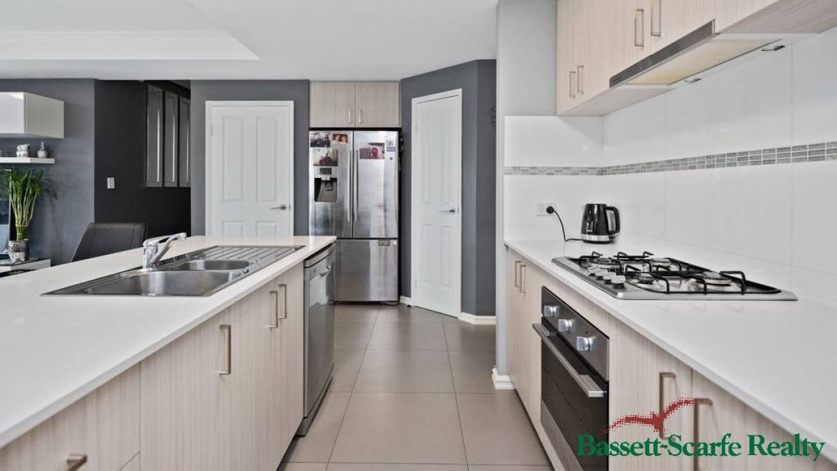 24D Eacott Street, Mandurah, WA 6210 AUS