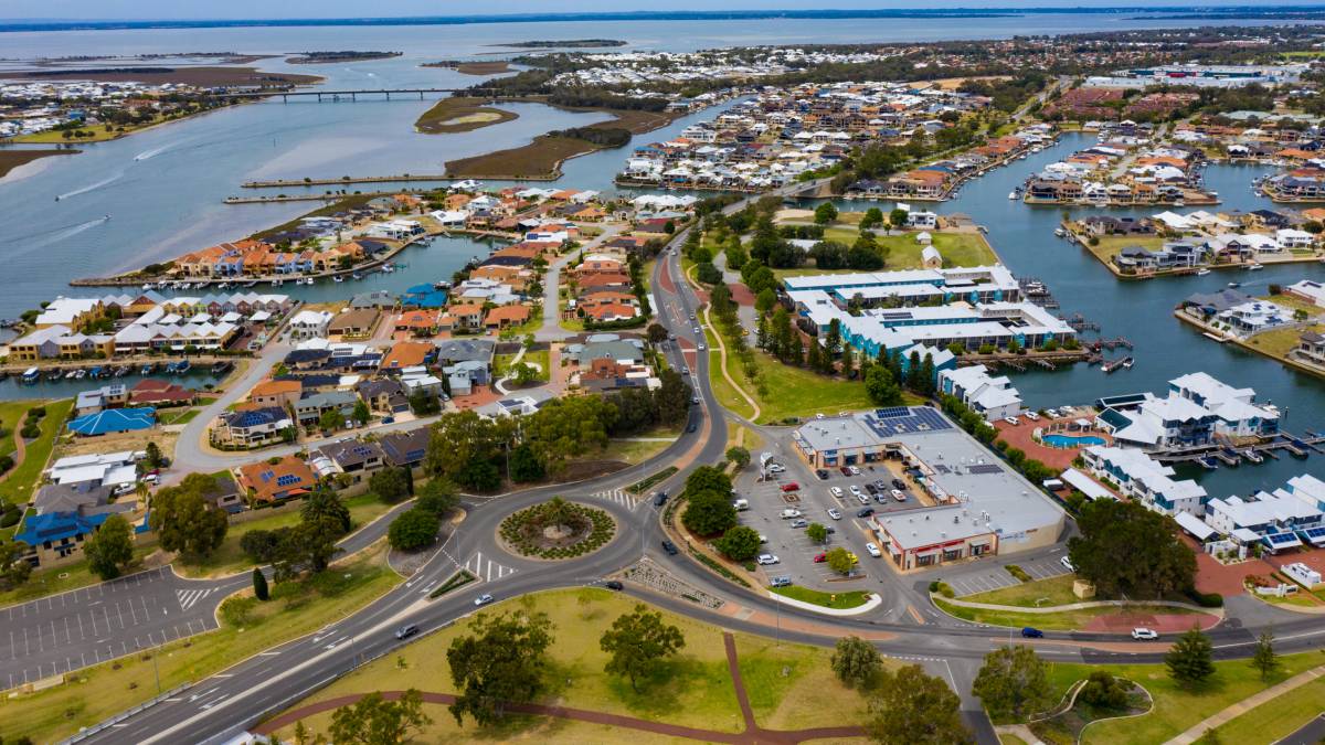 24D Eacott Street, Mandurah, WA 6210 AUS