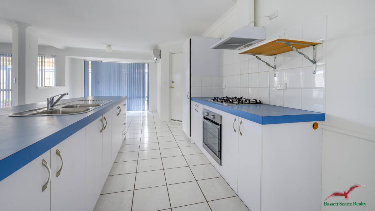9 Heyerdahl Way, Dudley Park, WA 6210 AUS
