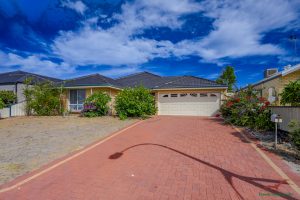 9 Heyerdahl Way, Dudley Park, WA 6210 AUS