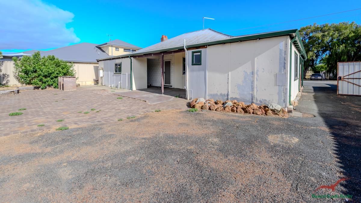 67 Tuckey Street, MANDURAH, WA 6210 AUS