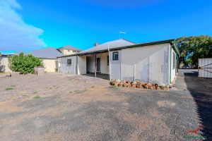 67 Tuckey Street, MANDURAH, WA 6210 AUS