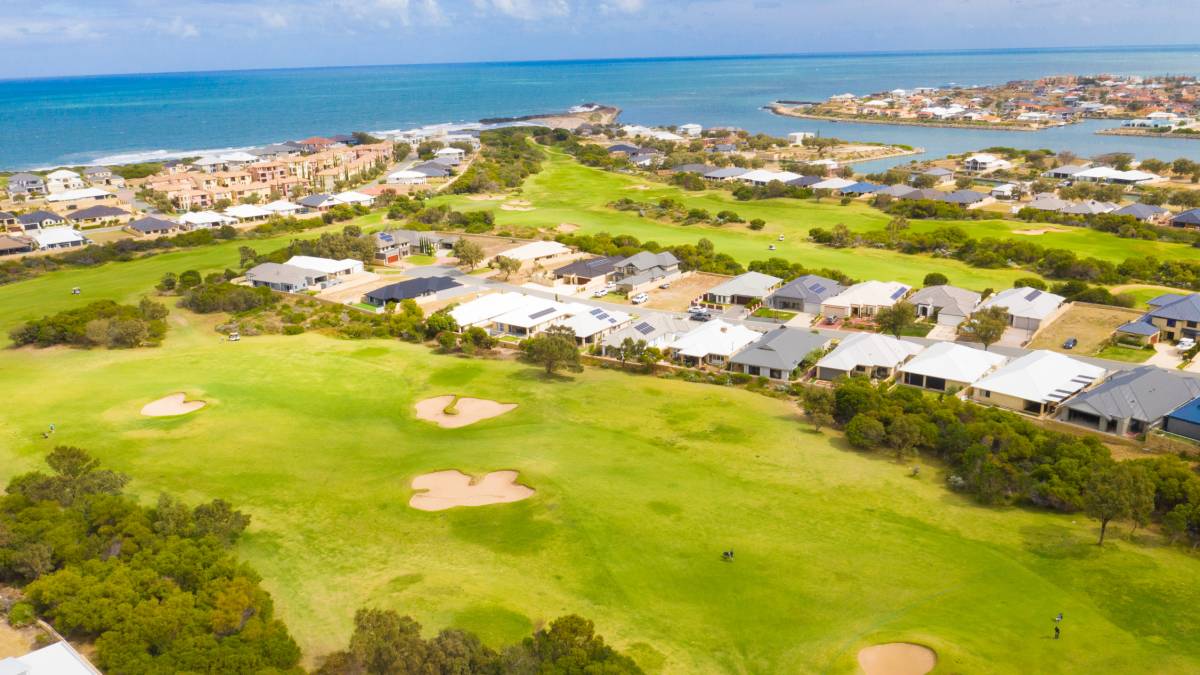 14 Oceanic Drive, Dawesville, WA 6211 AUS