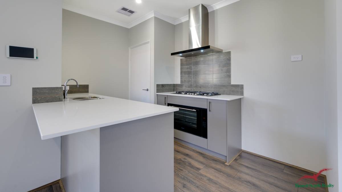 35 Callawa Street, Golden Bay, WA 6174 AUS