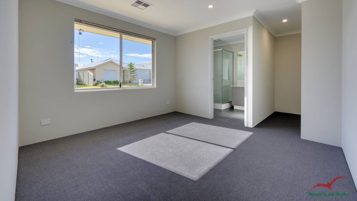35 Callawa Street, Golden Bay, WA 6174 AUS