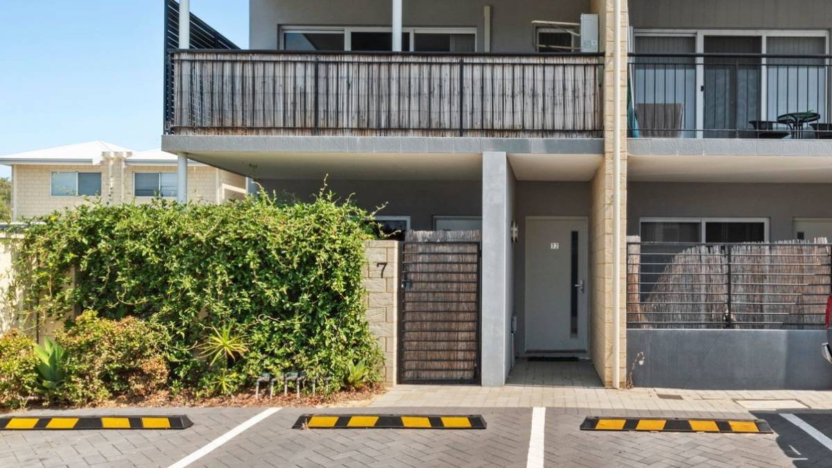 12/91 Cooper Street, Mandurah, WA 6210 AUS