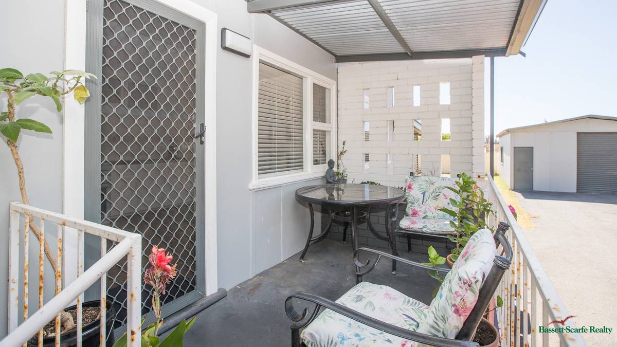 2/30 Janis Street, Halls Head, WA 6210 AUS