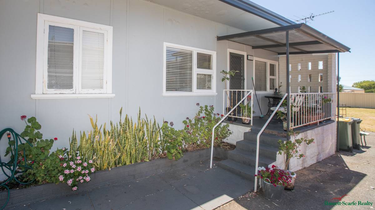 2/30 Janis Street, Halls Head, WA 6210 AUS
