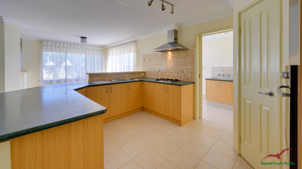 88 Baloo Crescent, WANNANUP, WA 6210 AUS
