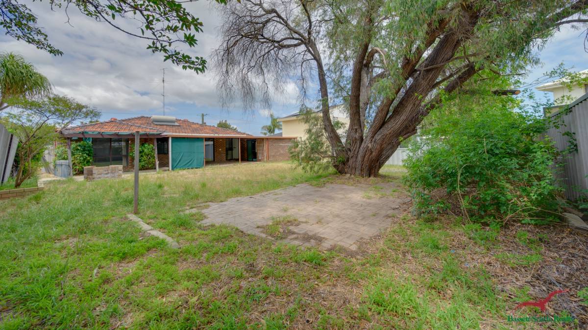 4 Thetis Street, MADORA BAY, WA 6210 AUS
