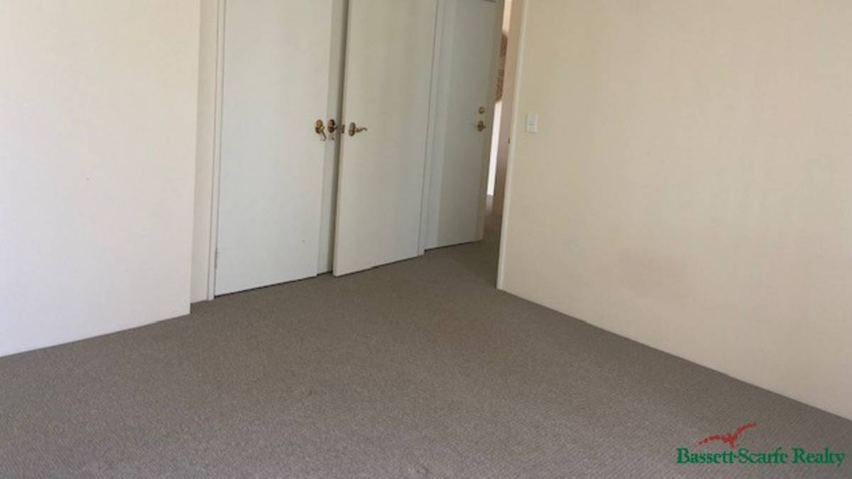 10B Valley Road, Halls Head, WA 6210 AUS