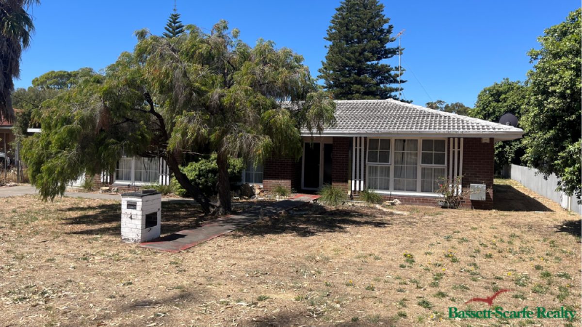 4 Gillark Street, Dudley Park, WA 6210 AUS