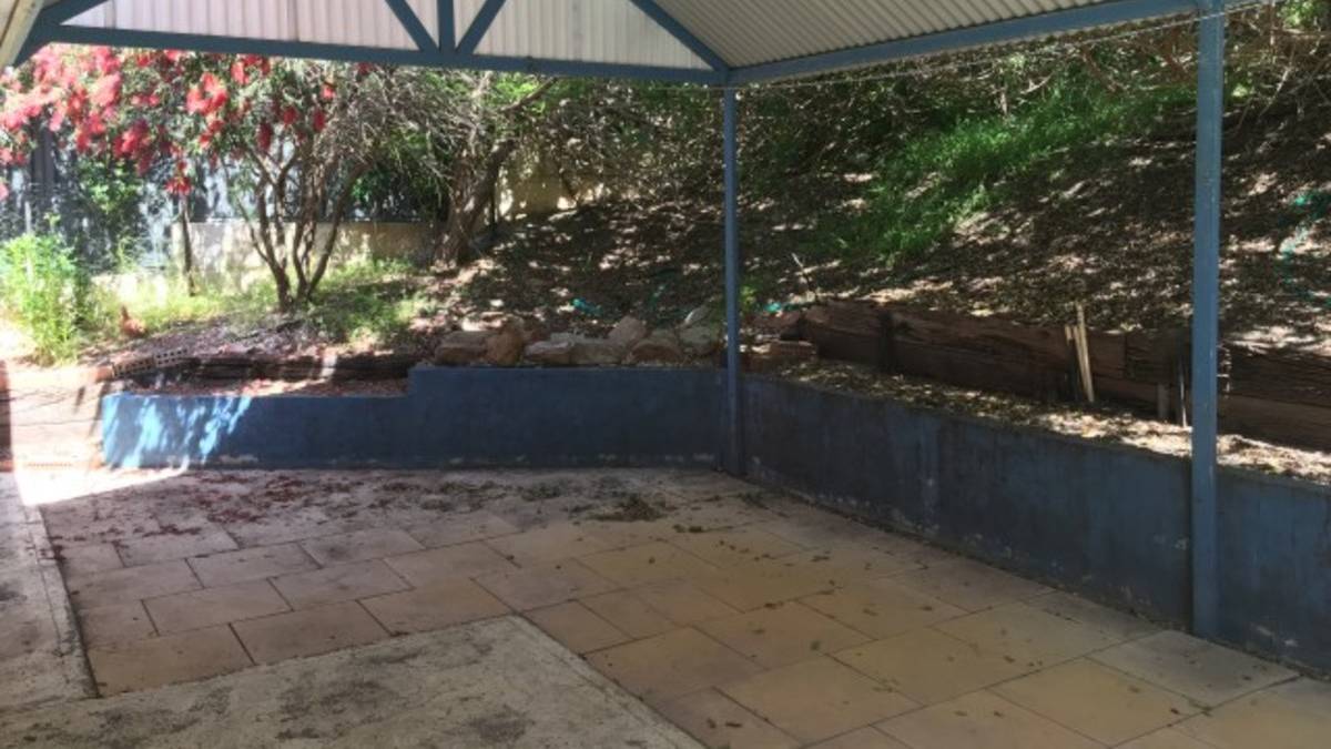 104B Janis Street, HALLS HEAD, WA 6210 AUS