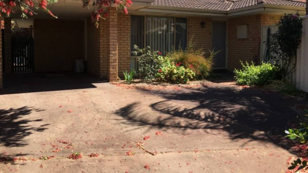 104B Janis Street, HALLS HEAD, WA 6210 AUS