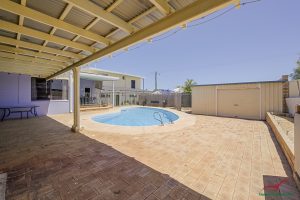 82 Leighton Road, Halls Head, WA 6210 AUS