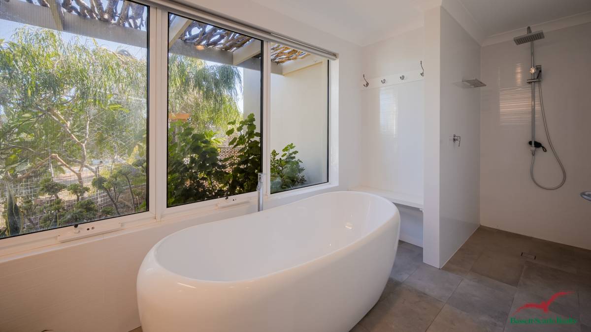 13 Rakoa Street, Falcon, WA 6210 AUS