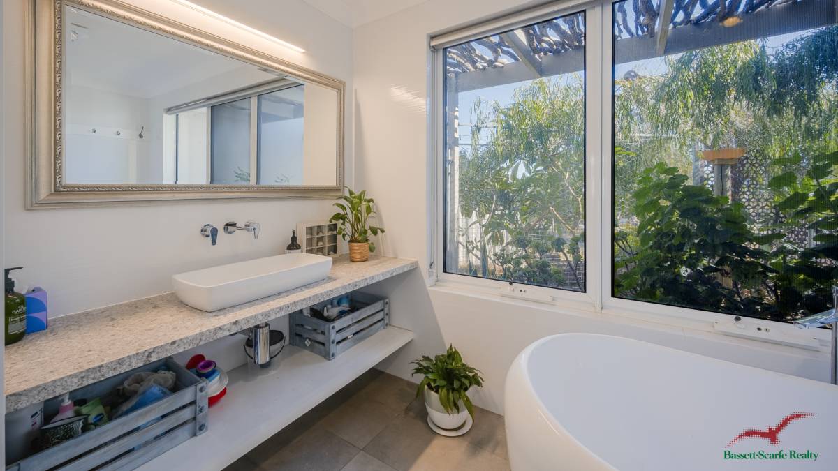 13 Rakoa Street, Falcon, WA 6210 AUS