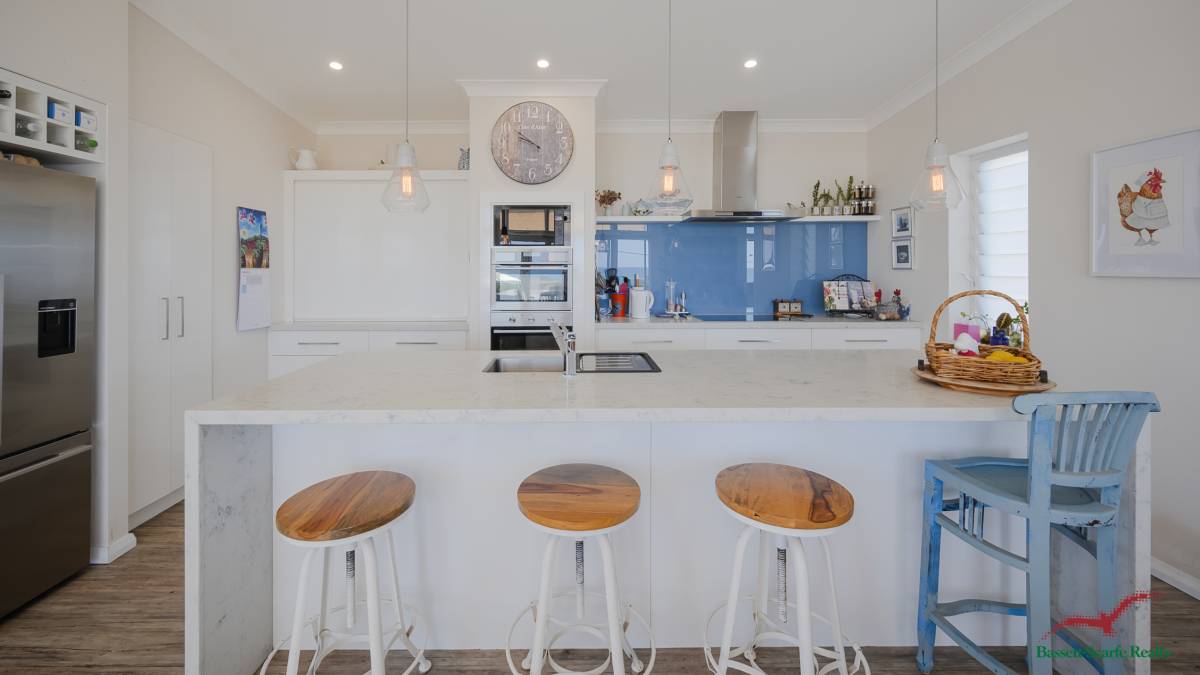 13 Rakoa Street, Falcon, WA 6210 AUS