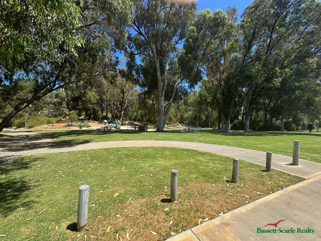 215 Pebble Beach Boulevard, Meadow Springs - Thumbnail 3