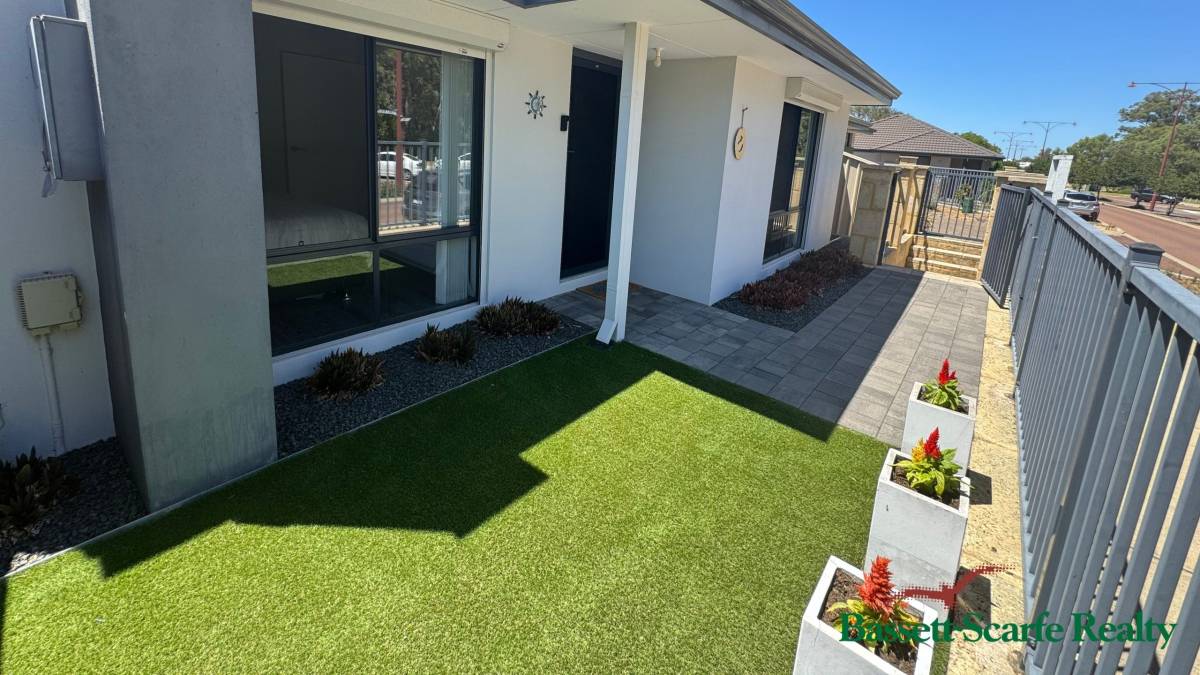 215 Pebble Beach Boulevard, Meadow Springs, WA 6210 AUS